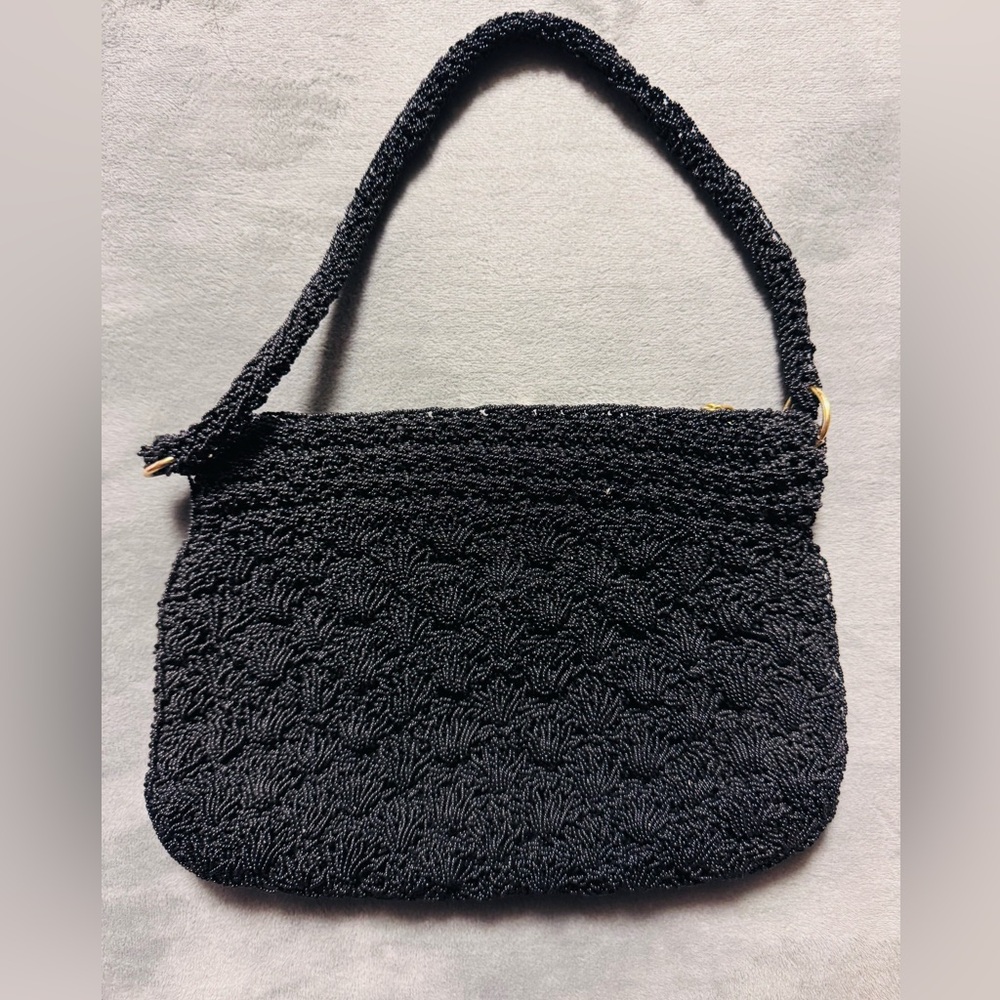 Vintage scalloped beaded clutch handbag zipper closure black